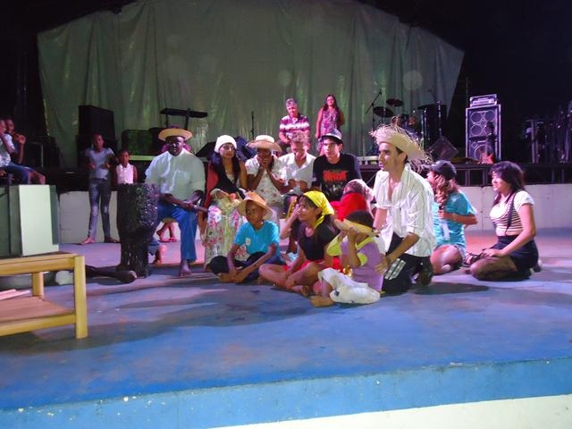 Quarta Romântica Finalizou o 4° dia da XXXI Semana Cultural da Juventude Ipiranguense - Imagem 92