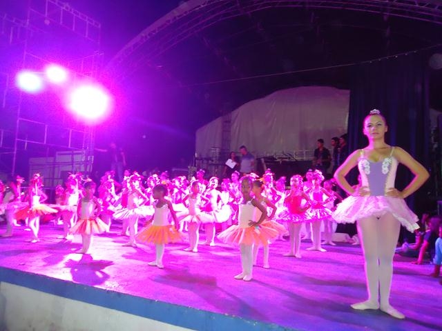 Na 3° Noite XXXI da Juventude Apresentações Artísticas Encantam o Público - Imagem 22