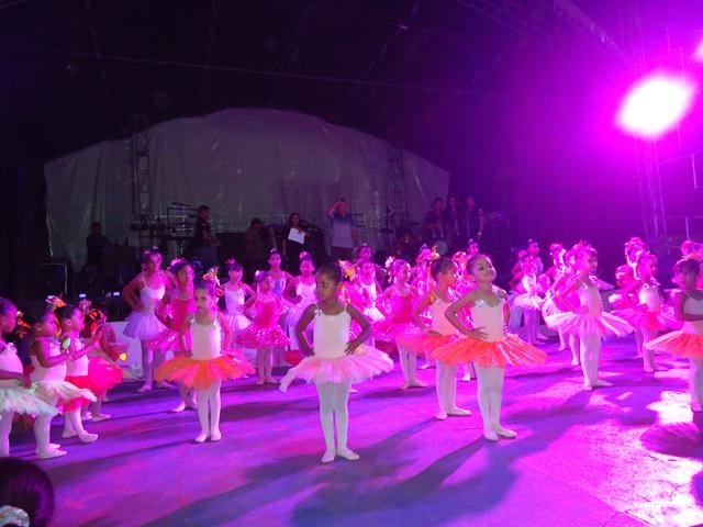 Na 3° Noite XXXI da Juventude Apresentações Artísticas Encantam o Público - Imagem 25