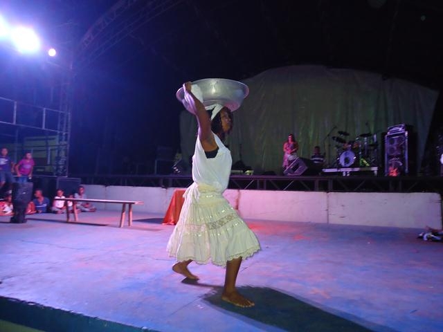 Quarta Romântica Finalizou o 4° dia da XXXI Semana Cultural da Juventude Ipiranguense - Imagem 40