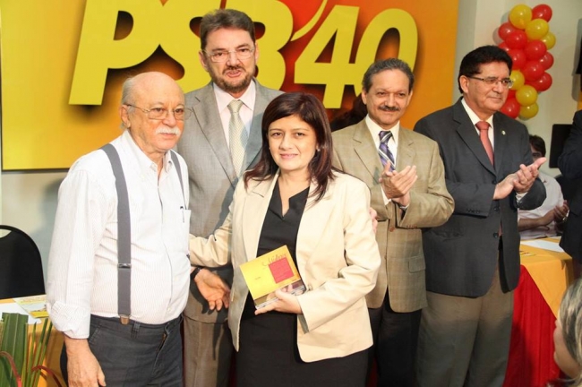 Nize Rego: pesquisa mostra candidata em segundo lugar - Imagem 2