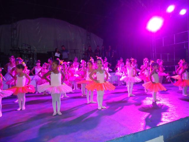 Na 3° Noite XXXI da Juventude Apresentações Artísticas Encantam o Público - Imagem 23