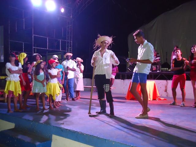 Quarta Romântica Finalizou o 4° dia da XXXI Semana Cultural da Juventude Ipiranguense - Imagem 97