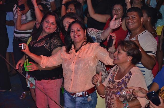 Quarta Romântica Finalizou o 4° dia da XXXI Semana Cultural da Juventude Ipiranguense - Imagem 134