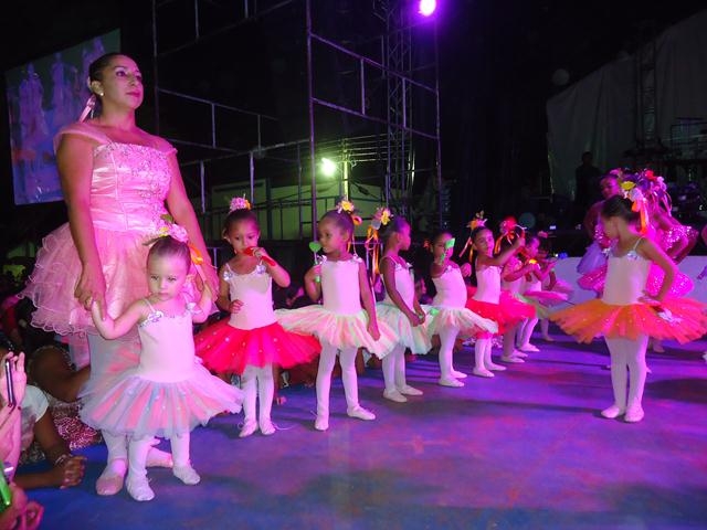 Na 3° Noite XXXI da Juventude Apresentações Artísticas Encantam o Público - Imagem 24