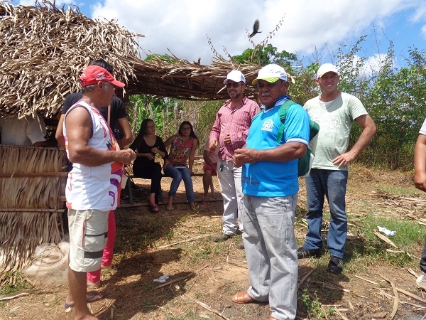 Secretário de Agricultura e especialista em Piscicultura realizam fisioquímica e biometria dos peixes - Imagem 3