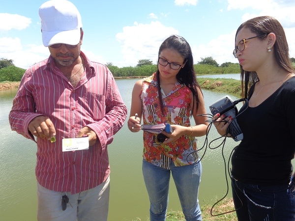 Secretário de Agricultura e especialista em Piscicultura realizam fisioquímica e biometria dos peixes - Imagem 7