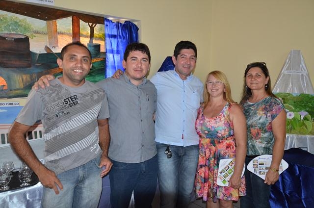 Câmara Municipal de Ipiranga Realiza Exposição de Pintura em Telas - Imagem 57