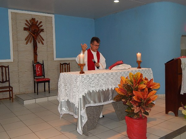  População Participa da Programação Religiosa do Festejo