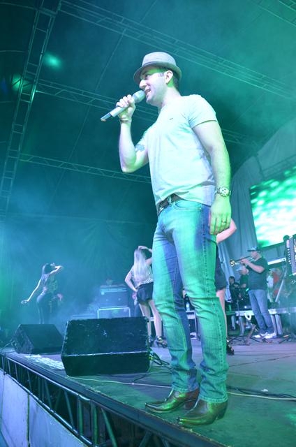 Banda Forró Sacode Colocou todo mundo Pra Dançar - Imagem 83