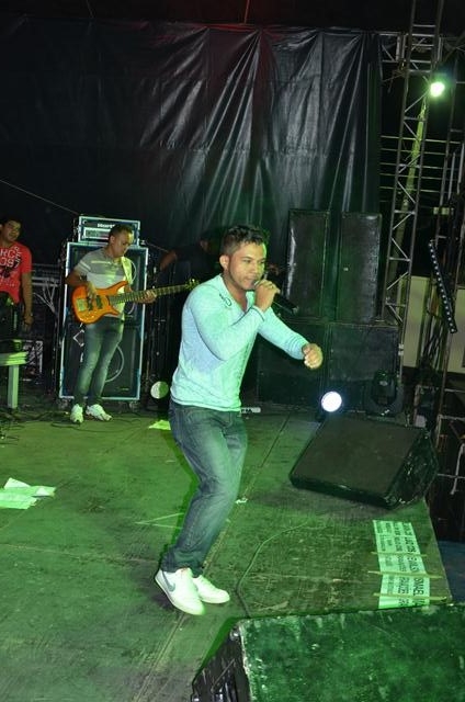 Banda Forró Sacode Colocou todo mundo Pra Dançar - Imagem 53