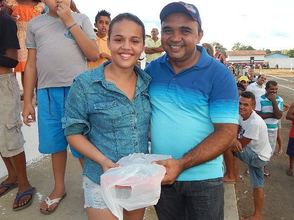 Fluminense sai na frente e garante 3 pontos na competição - Imagem 12