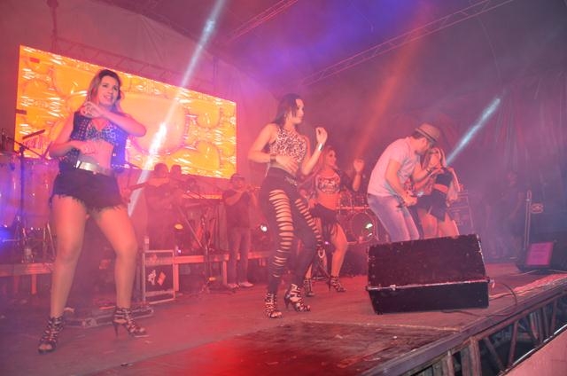 Banda Forró Sacode Colocou todo mundo Pra Dançar - Imagem 69