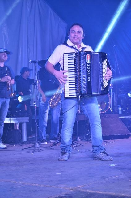 Banda Forró Sacode Colocou todo mundo Pra Dançar - Imagem 160