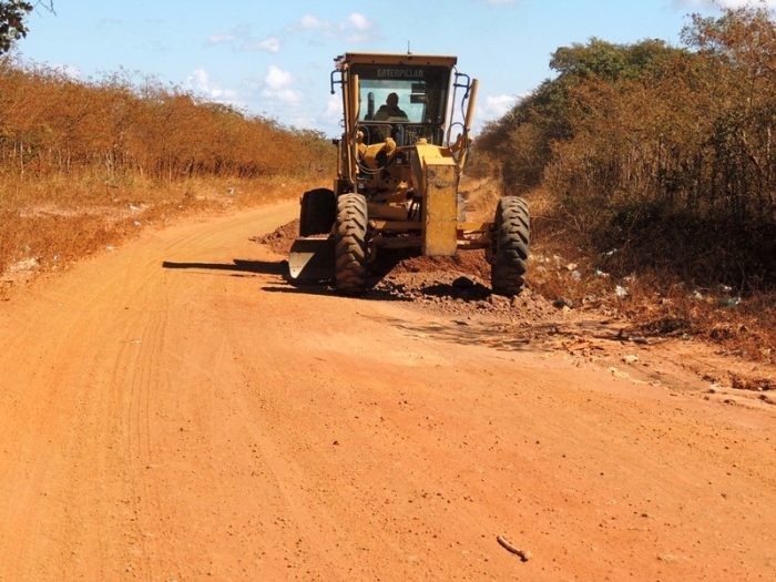 Estrada que liga cidade a comunidade Aroeira está sendo recuperada - Imagem 2