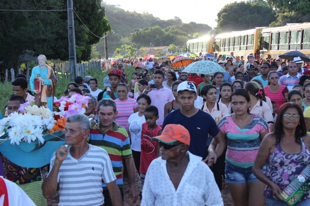 Procissão de São Pedro reuniu milhares de fies nas margens do rio Parnaiba - Imagem 35