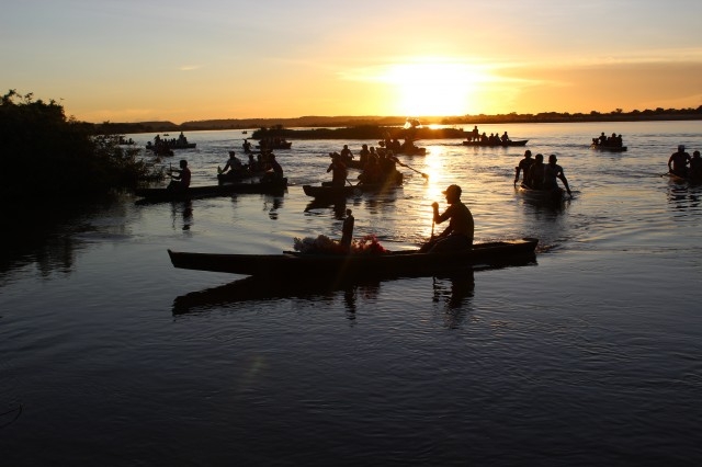 Procissão de São Pedro reuniu milhares de fies nas margens do rio Parnaiba - Imagem 60