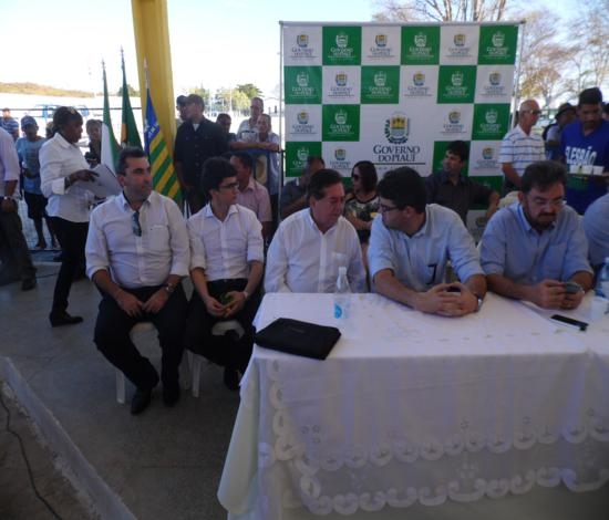 Inaugurado em Elesbão Veloso Terminal Rodoviário “José Osvaldo Barbosa”  - Imagem 12