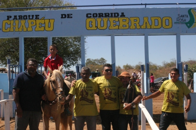 Cavalgada dos Vaqueiros marca último dia da Vaquejada de Santa Rosa do Piauí - Imagem 11
