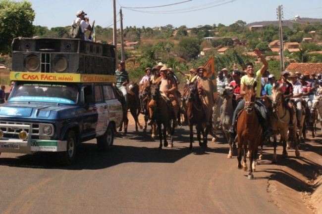 Cavalgada dos Vaqueiros marca último dia da Vaquejada de Santa Rosa do Piauí - Imagem 9