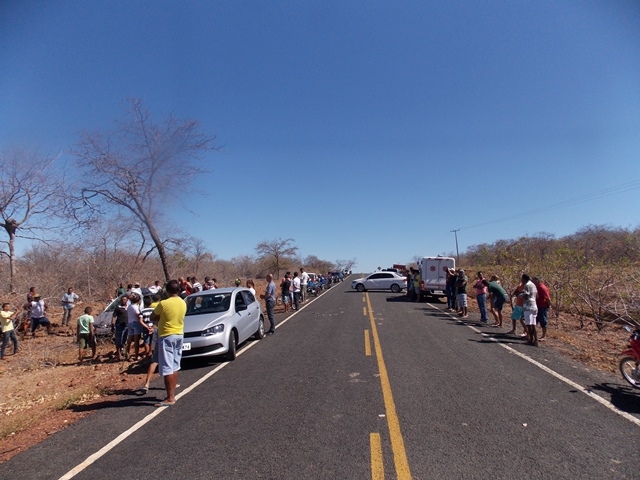 Motorista sai da pista bate em árvore e morre na PI-119 - Imagem 35