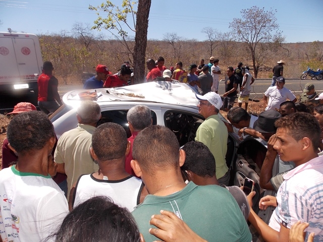 Motorista sai da pista bate em árvore e morre na PI-119 - Imagem 17