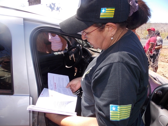 Motorista sai da pista bate em árvore e morre na PI-119 - Imagem 5