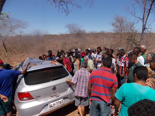 Motorista sai da pista bate em árvore e morre na PI-119 - Imagem 16