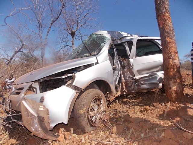 Motorista sai da pista bate em árvore e morre na PI-119 - Imagem 30