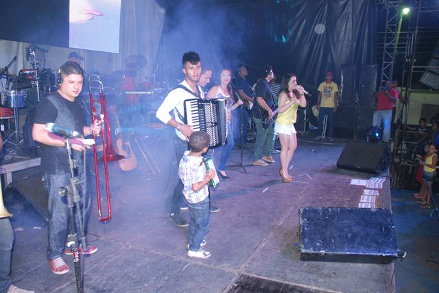 Mara Pavanelly reuniu multidão na XXXI Semana da Juventude