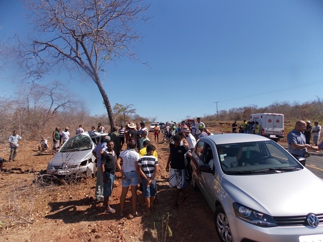 Motorista sai da pista bate em árvore e morre na PI-119 - Imagem 34