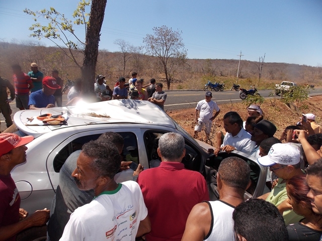 Motorista sai da pista bate em árvore e morre na PI-119 - Imagem 20
