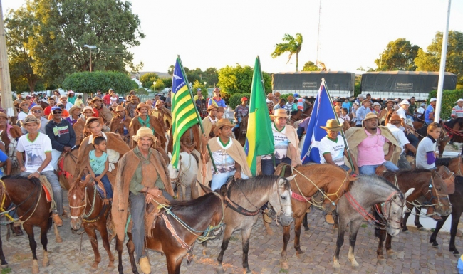 Prefeitura realiza 32ª Festa dos Vaqueiros e distribui prêmios aos participantes - Imagem 12