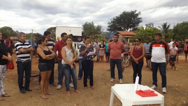 Prefeito Zé Henrique Inaugura dois abastecimento d’água e  quadra de areia poliesportiva no povoado Pereiros  - Imagem 12