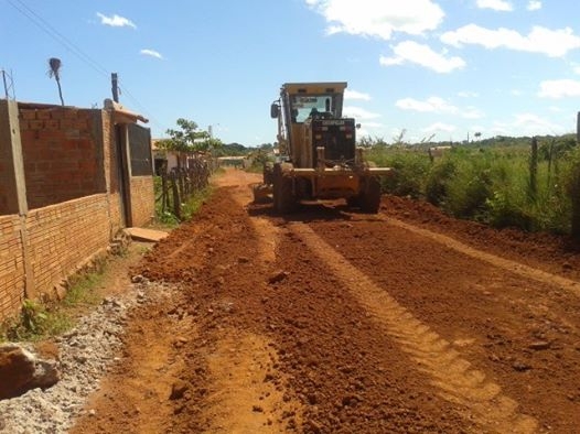 Prefeitura recupera ruas de Vilas - Imagem 1