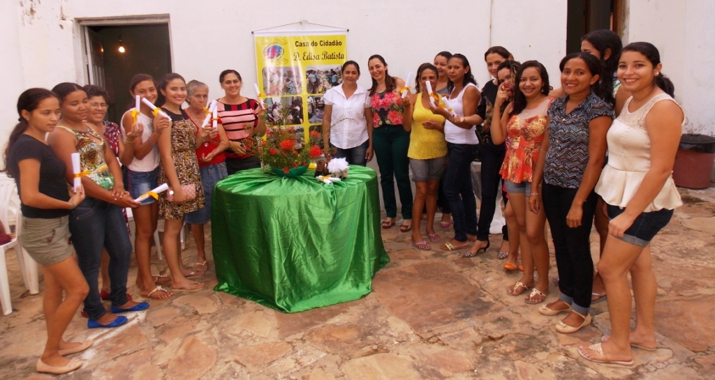 Secretaria do Trabalho e Assistência Social realiza enceramento do Curso de Crochê