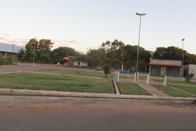 Meio Fio e Calçada para Passeio estão sendo construida em Agricolândia - Imagem 2
