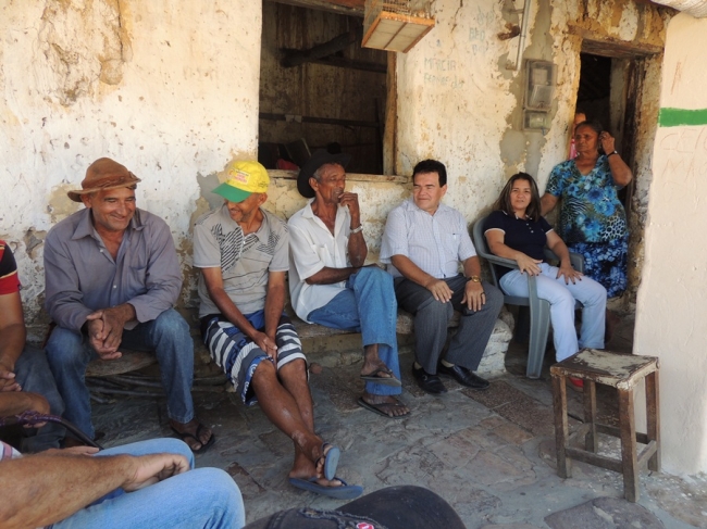 Prefeita Neuma Café visita comunidade a convite dos moradores - Imagem 7