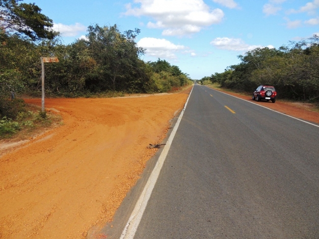 Prefeitura promove melhoria na estrada da Barroca - Imagem 20