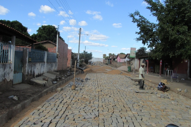 Meio Fio e Calçada para Passeio estão sendo construida em Agricolândia - Imagem 8