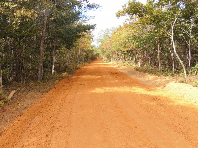 Prefeitura promove melhoria na estrada da Barroca - Imagem 16