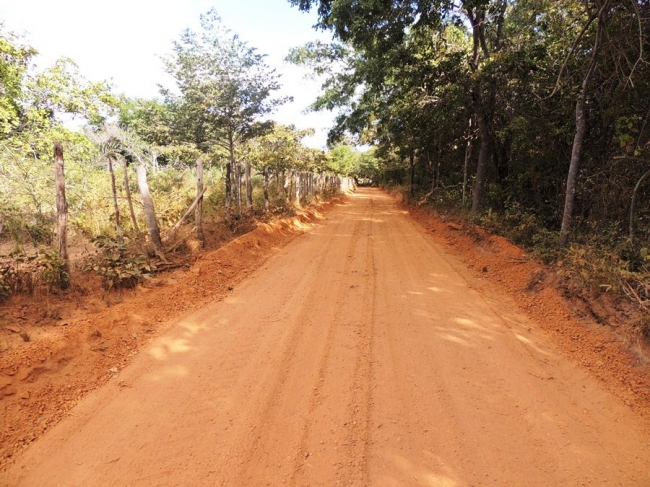 Prefeitura promove melhoria na estrada da Barroca - Imagem 5