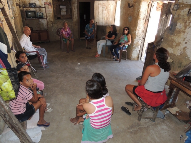 Prefeita Neuma Café visita comunidade a convite dos moradores - Imagem 4