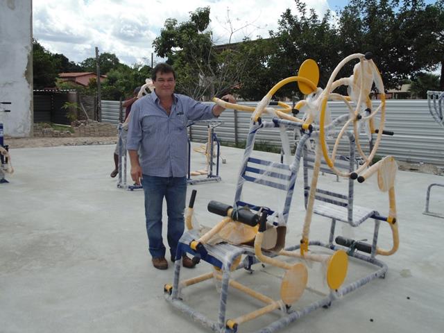 Gustavo Medeiros visita Academia e marca data da inauguração