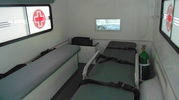 Prefeito de Santo Inácio recebe Ambulância   - Imagem 1