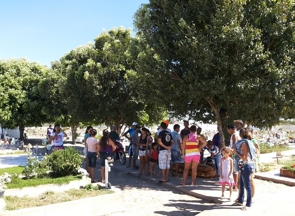 No interior do Piauí família vela homem e na hora do enterro descobre que ele está vivo! - Imagem 2
