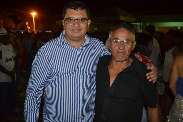 2ª noite do aniversario de Pimenteiras teve Forro dos Plays e Filé - Imagem 15