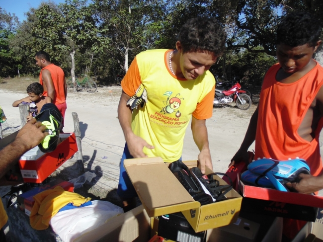 Prefeito Zé Resende entrega material esportivo a Seleção de Boa Hora que enfrentará hoje a seleção de Sigefredo Pacheco - Imagem 6