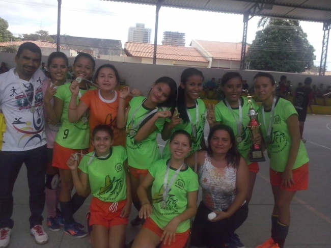 As meninas do Cemti Pedro Coelho de Resende consagrou-se campeão da XII Edição Jogos Escolares Piauienses (JEPs) - Imagem 15