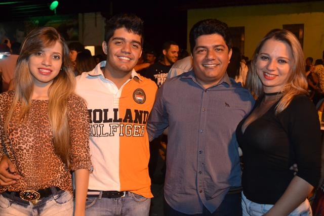 2ª noite do aniversario de Pimenteiras teve Forro dos Plays e Filé - Imagem 56